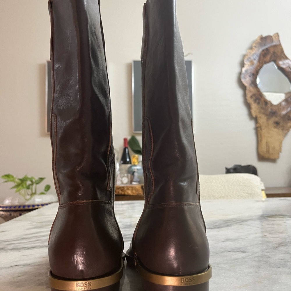 Hugo Boss Never Worn Brown Leather Boots. View 5